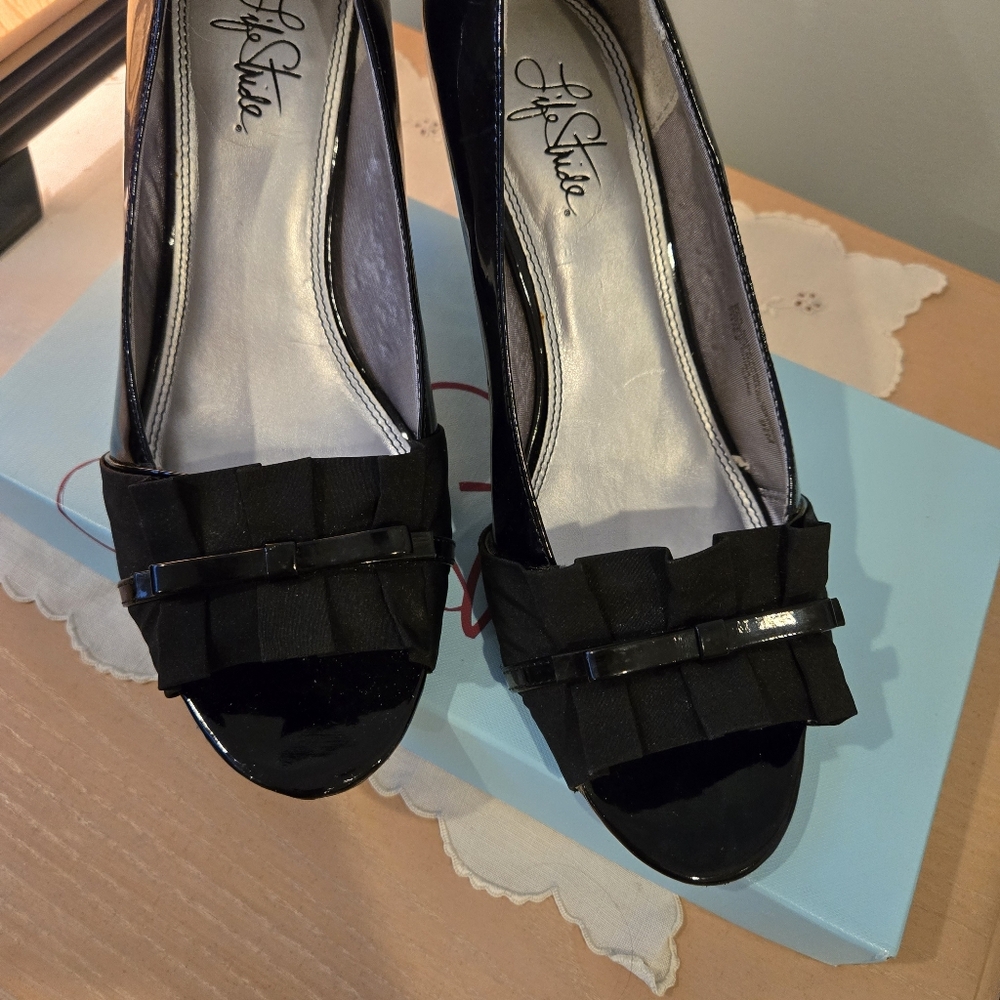 LifeStride Black Patent Open-Toe Heels – Elegant Wedding Wear, Size 9.5